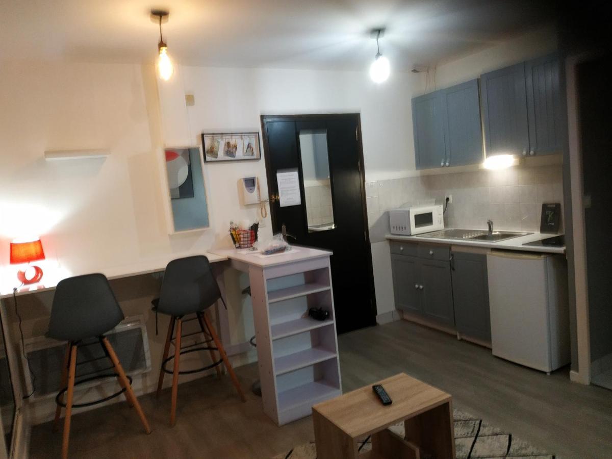 Ferienwohnung Plenitude Terrasse Le Mans Exterior foto